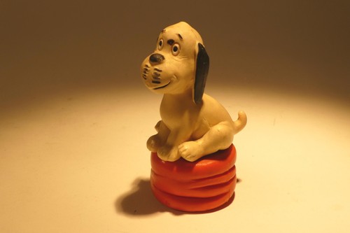 Kunststofffigur wum auf - kunststofffigur,