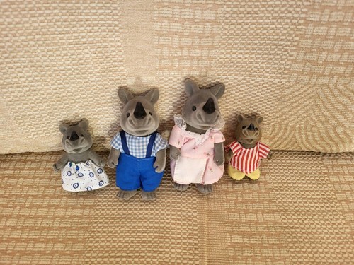 Sylvanian forest families - forest,