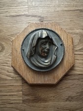 Wandbild heilige Maria Madonna Relief Messing Messingrelief auf Holzplatte Eiche