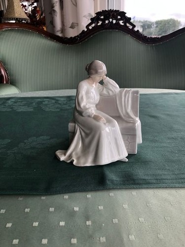 Porzellanfigur die denkende - porzellanfigur, denkende"