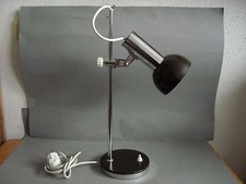 höhenverstellbare Tischlampe
