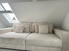 Große Cremefarbene Cord-Couch – super gemütlich, modern & inkl. Kissen