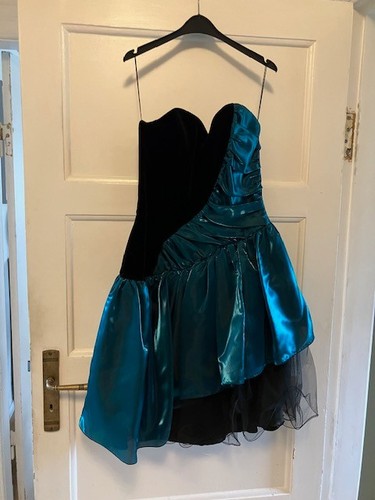 Cocktailkleid38,schulterfrei,C