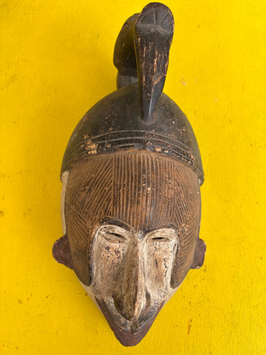Afrikanische holzmaske - 🌍,