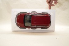 Mercedes-Benz B-Klasse B180 W246 Norev HQ 1:18 Rot OVP – Dealer Edition