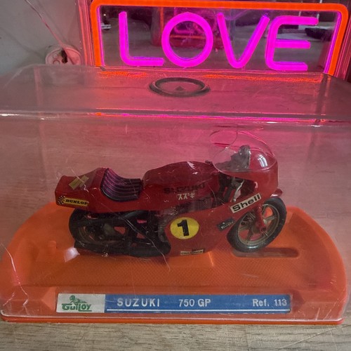 Oldtimer guiloy suzuki - 1/18,