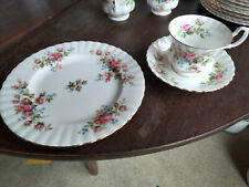 Service Royal Albert Moss Rose Kaffee 6 Person. 22 Teile Goldrand