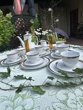 Porzellan Kaffeeservice , weiß mit Goldrand , 6 Personen, DDR Kult aus Kahla .