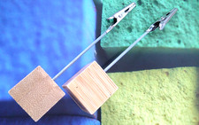 2  Zettelhalter-Memohalter"CUBE" mit Krokodilklemme