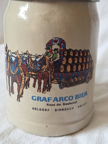 Bierkrug mit zinndeckel - bierkrug,
