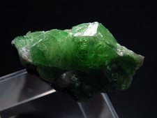 Tsavorit Granat Kristall Stufe