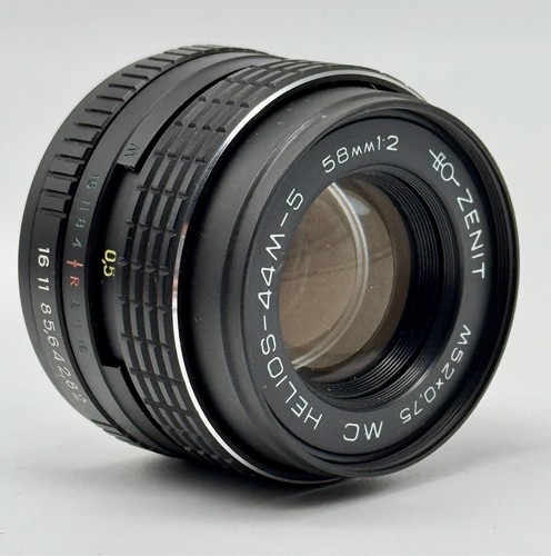 Helios 44m 58 objektiv - 2,
