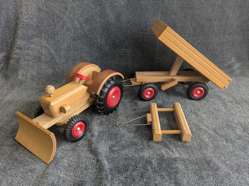 Traktor und anhänger - und,