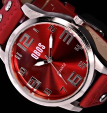 Große Größe Damen Armband Frauen Uhr Rot Silber Farben Nieten Lady's Watch L55