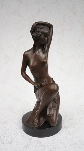 Bronzefigur akt frau kniend - bronzefigur,