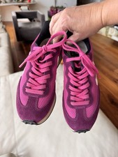 VEJA Women's Bright Pink Rio