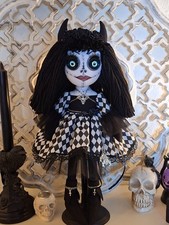 Monster Doll  Hörner Gothic