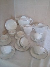 WUNDERSCHÖNES ART DECO TEE /