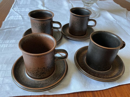 Vier vintage kaffeetassen mit - vier, vintage-kaffeetassen