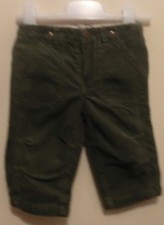 Grüne Cord-Hose mit Gummizugbund und Gesäßtaschen mit Reißverschluß Gr. 74