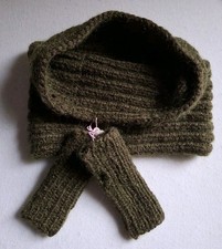 Loop Schal mit Handstulpen aus Wolle-/Angoragemisch, handgestrickt HYGGE
