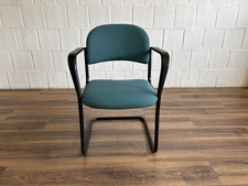 Viasit Besucherstuhl Freischwinger grün schwarz gepolstert