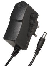 Universal 12V DC Netzteil; Eingang 230V~, Ausgang 12V=/1,5A, 18W (5,5mm/2,1mm)