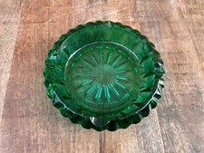 VINTAGE ASCHENBECHER GRÜN