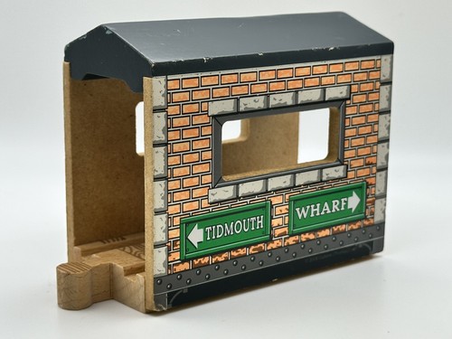 Holz thomas docks sodor - thomas,