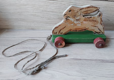 Schöner alter Holz Hase