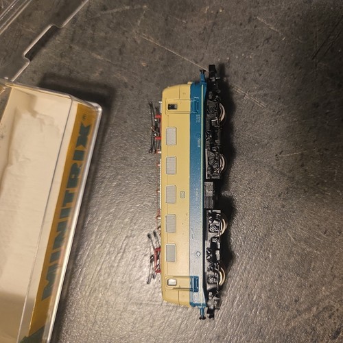 Arnold 2322 - n,