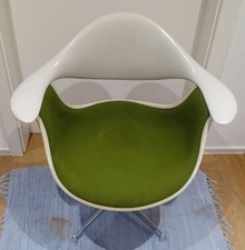 Alter Stuhl Herman Miller