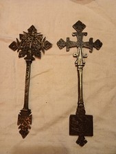Antike koptische Kreuze 2 Stck. Messing+Eisen, 22 u. 24cm, Ornamente beidseitig