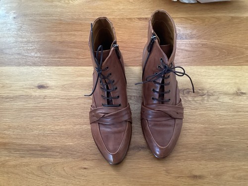 Neuwertige stiefelette - neuwertige,