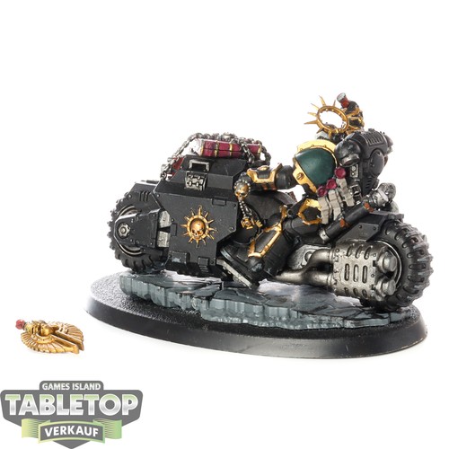 Space marines chaplain - marines,