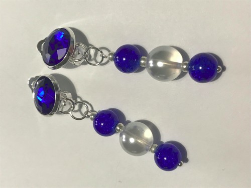 Ohrclips/dunkelblaue