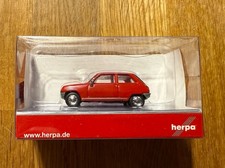 Top: Herpa 024457 Renault R5