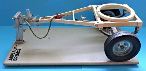 Fahrschulmodell auflaufbremse - fahrschulmodell,