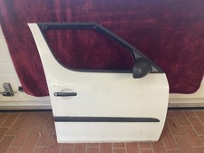 Roomster Tür vorne rechts 5j