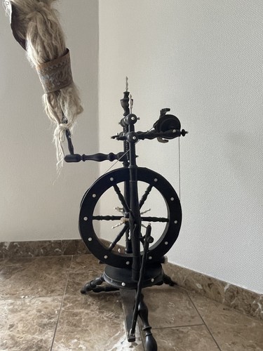 Spinnrad antik rarität aus - spinnrad,