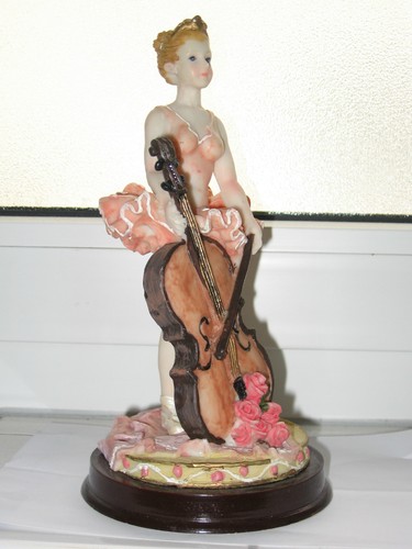 Ballerina mit kontrabass - kontrabass, la