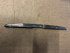 Mercedes W107 SL SLC Griffleiste Heckklappe Chromleiste ORIGINAL 1077580202