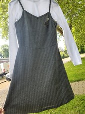 verschiedene Klamotten für