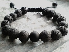Armband mit Lavastein Perlen
