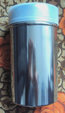 FACKELMANN Streudose Edelstahl Streuer + Deckel 13x7,5 cm für Gewürze Kakao ect,