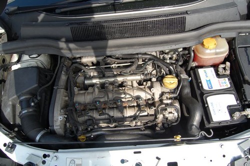 Motor z19dth opel zafira 9 - motor,