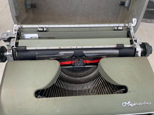 Schriebmaschine olympia - schriebmaschine,,