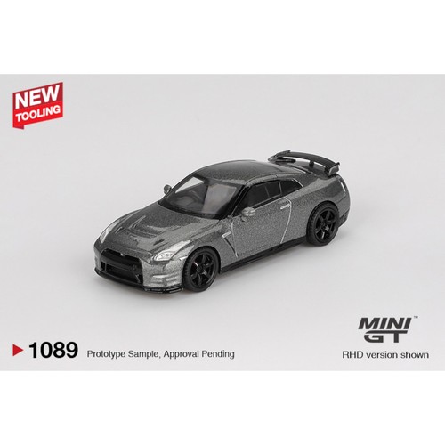 Mini nissan gt r - mini,