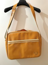Fred Perry Tasche Gelb