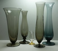 5 Fußvasen  Konvolut Vintage Ära Wagenfeld Rauchglas Turmalin Vase Wagenfeld
